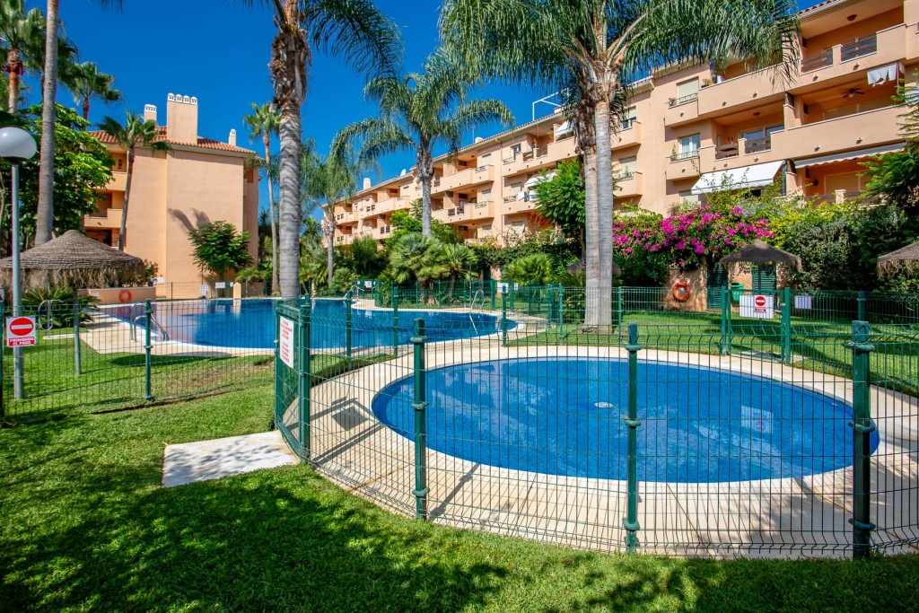 Duplex Penthouse Marbella East € 450.000,-