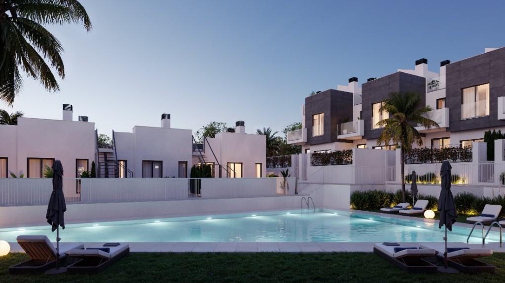 Rijtjeshuis Torreblanca € 470.000,-