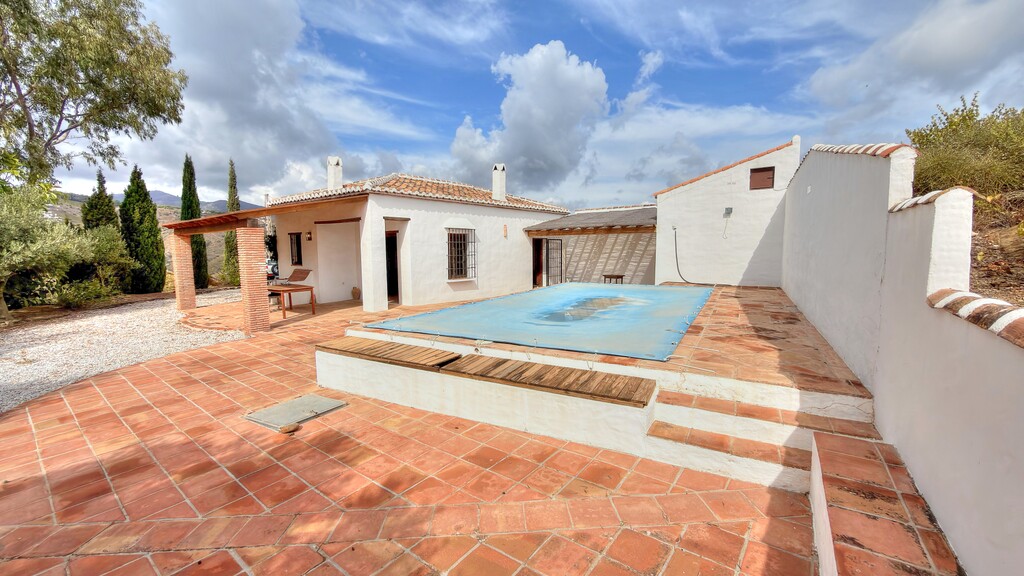 Country Home Almáchar € 329.000,-