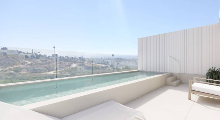 Halfvrijstaande woning Estepona € 730.000,-
