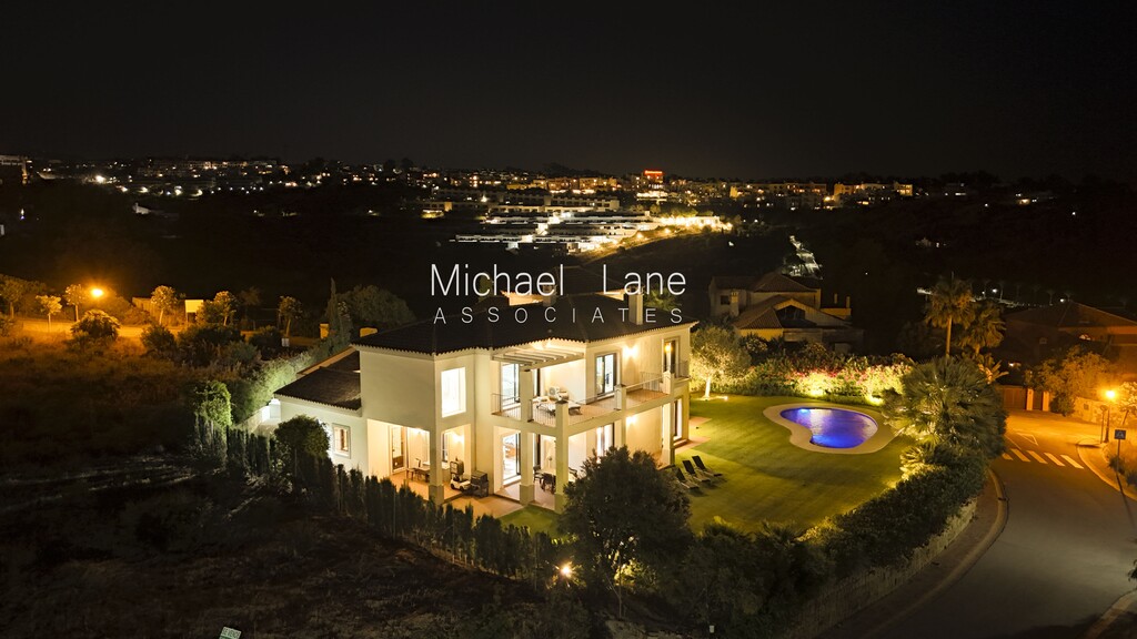 Vrijstaande villa San Diego € 1.899.500,-
