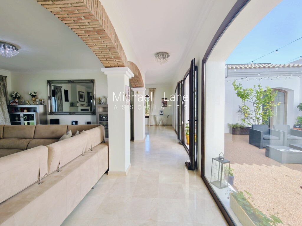 Vrijstaande villa San Diego € 1.899.500,-