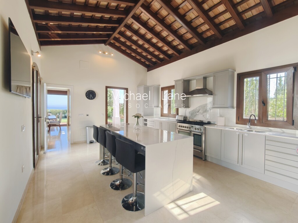 Vrijstaande villa San Diego € 1.899.500,-