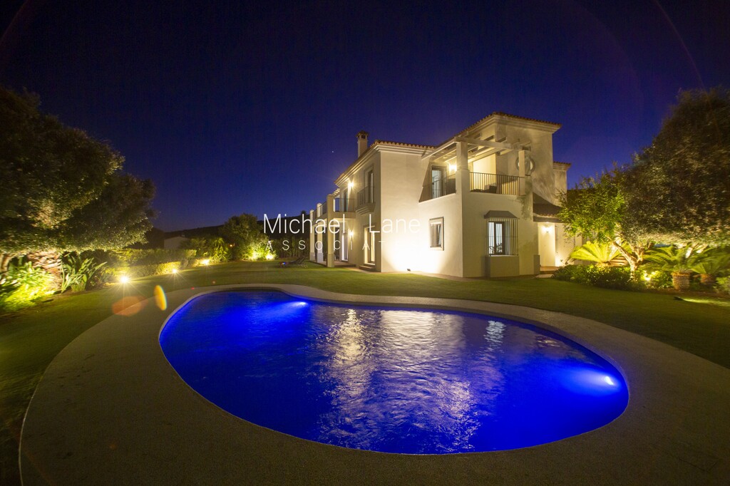 Vrijstaande villa San Diego € 1.899.500,-