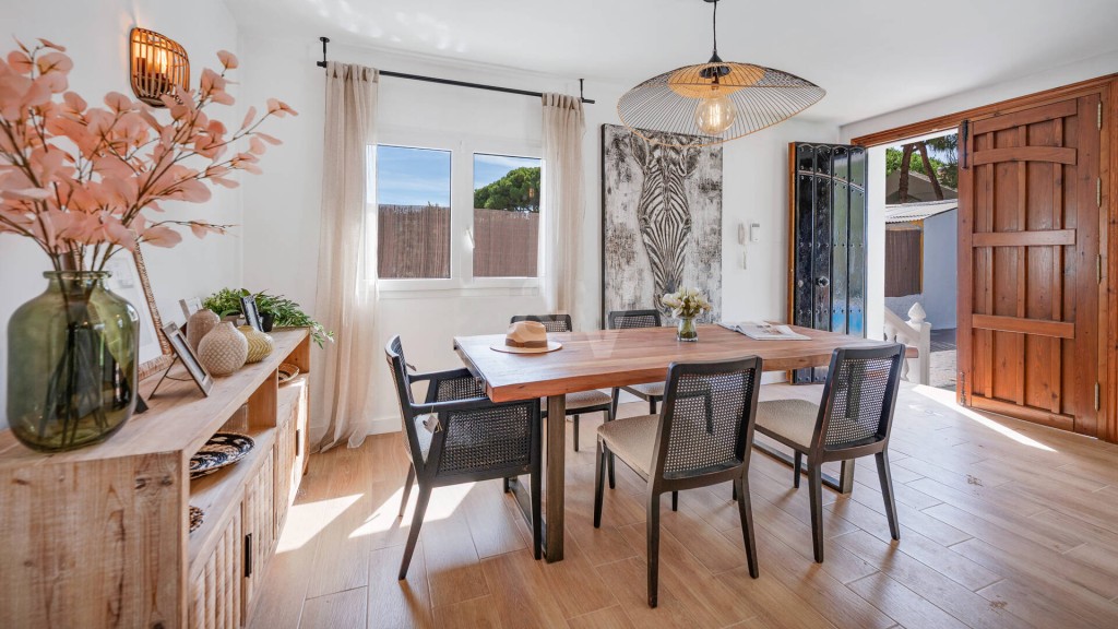 Vrijstaande villa Cabopino € 1.395.000,-