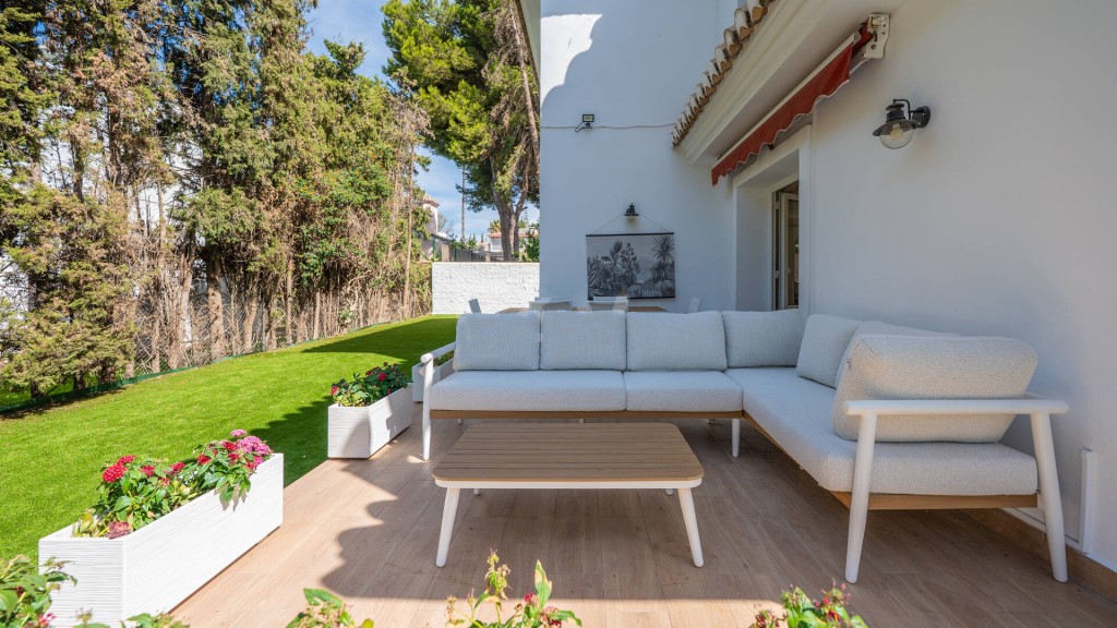 Vrijstaande villa Cabopino € 1.395.000,-