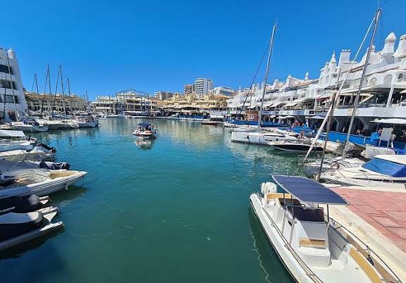 Appartement La Carihuela € 417.000,-