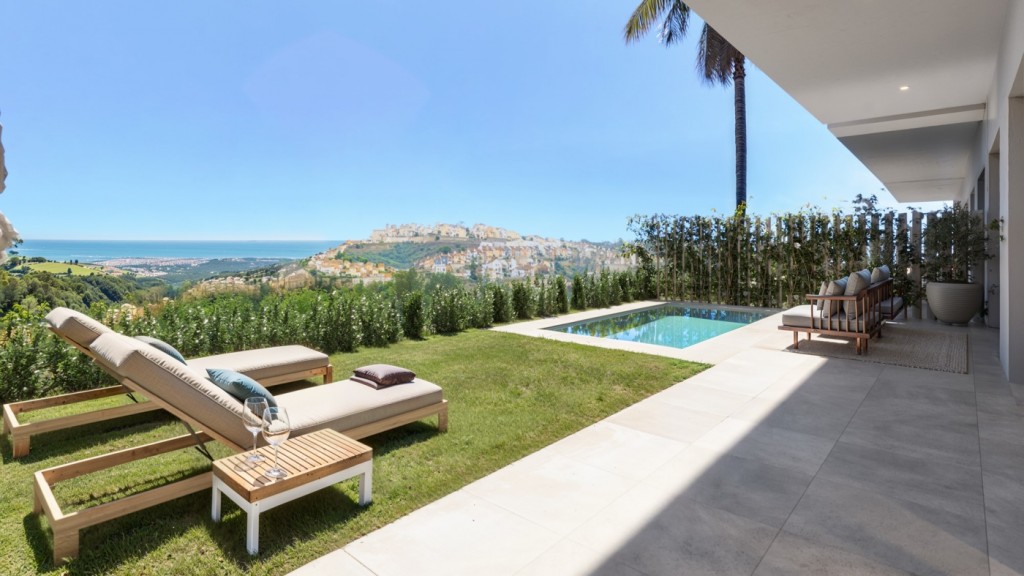 Townhouse Casares € 1.200.000,-
