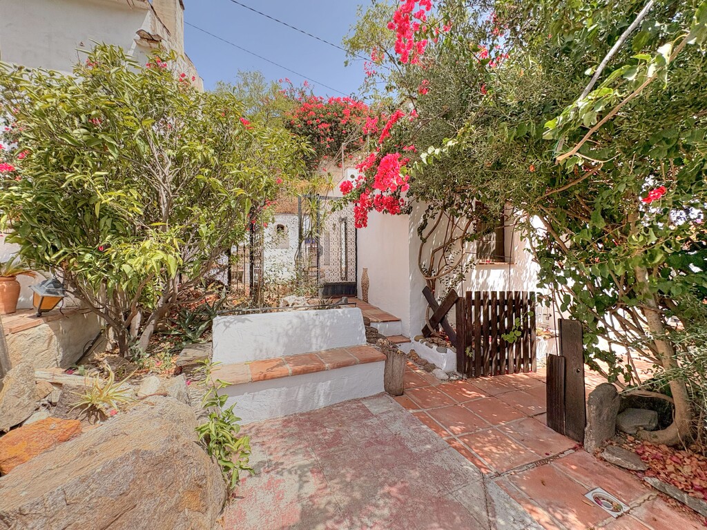 Country Home La Zubia € 189.000,-