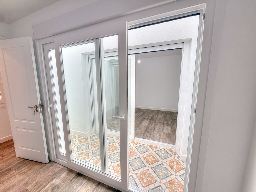 303034.jpg