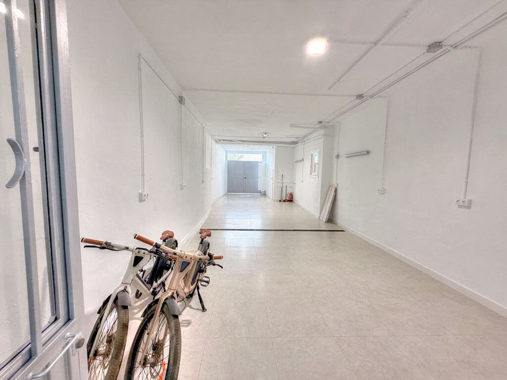 303052.jpg