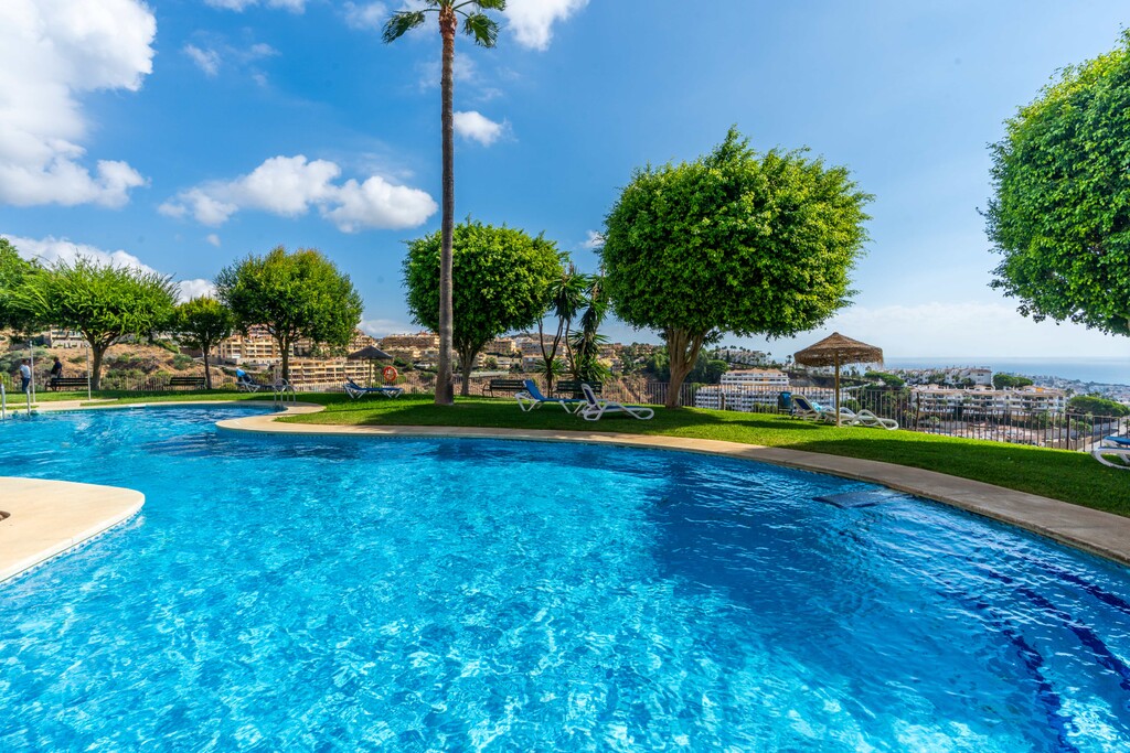 Apartment Duplex Calahonda € 380.000,-